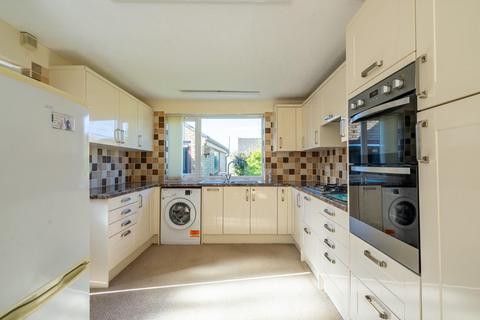 3 bedroom detached bungalow for sale, Eastholme Drive, York