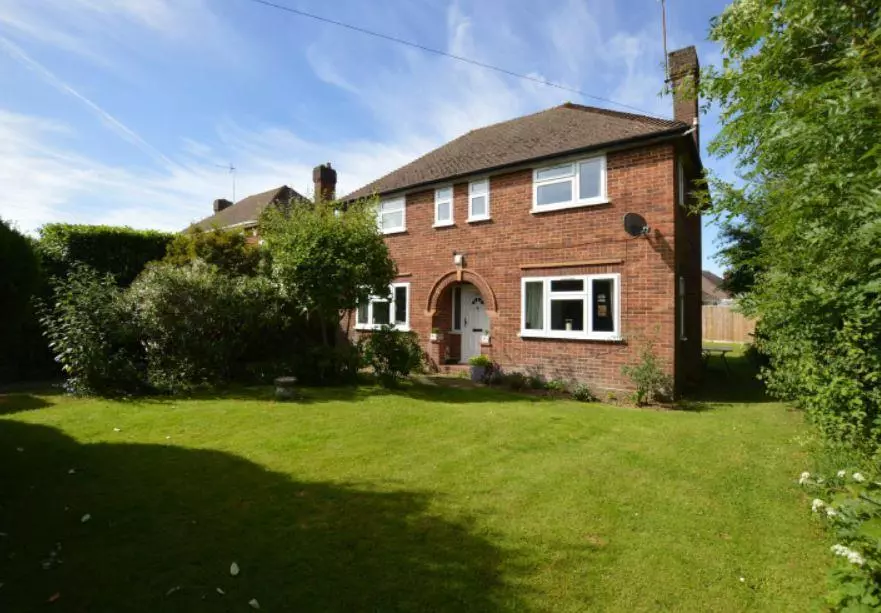 3 bedroom detached house to rent