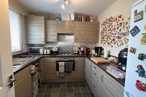 3 bedroom end of terrace house for sale, Greenfields Drive, Newport