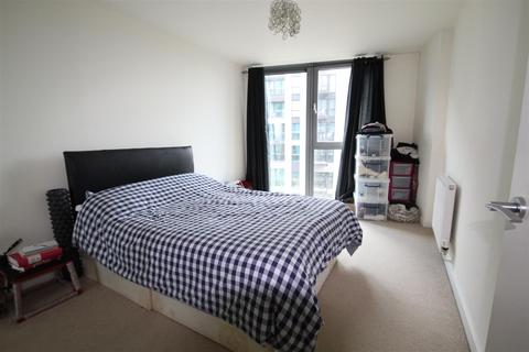1 bedroom flat to rent, George Hudson Tower, High Street, Stratford E15