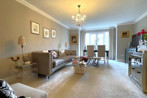 3 bedroom apartment for sale, Oaklands Road, Bromley, BR1