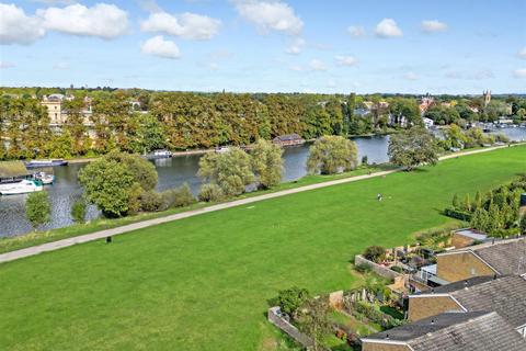 3 bedroom semi-detached house for sale, Stunning River Views