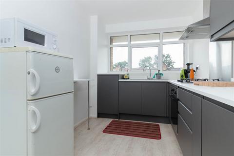 3 bedroom flat for sale, Southdown Road, Shoreham-By-Sea