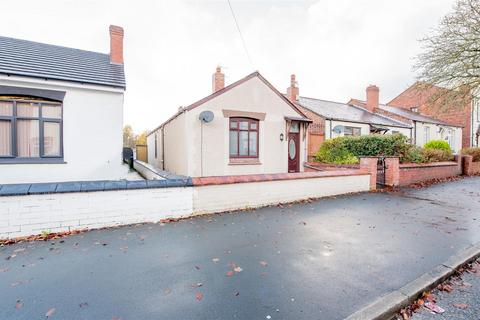 2 bedroom detached bungalow to rent, Crawford Avenue, Manchester M29
