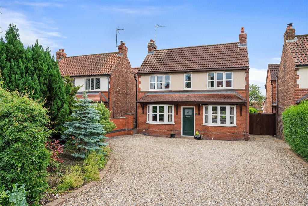 Huntington Road, Huntington, York... 5 bed detached house for sale £