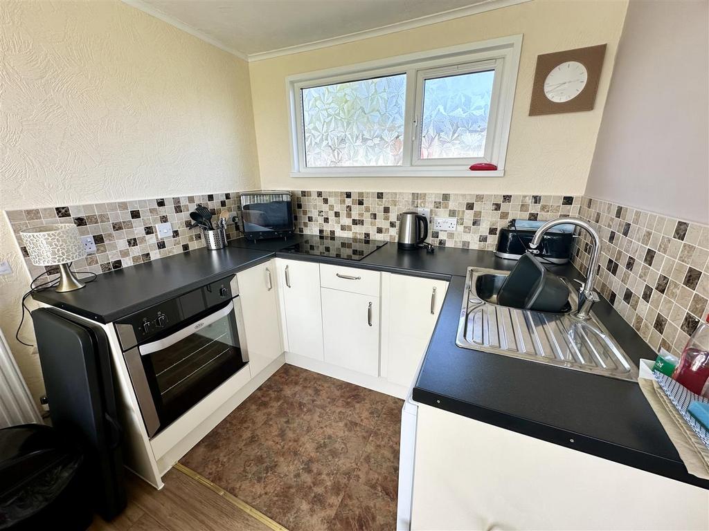Kitchen.JPEG