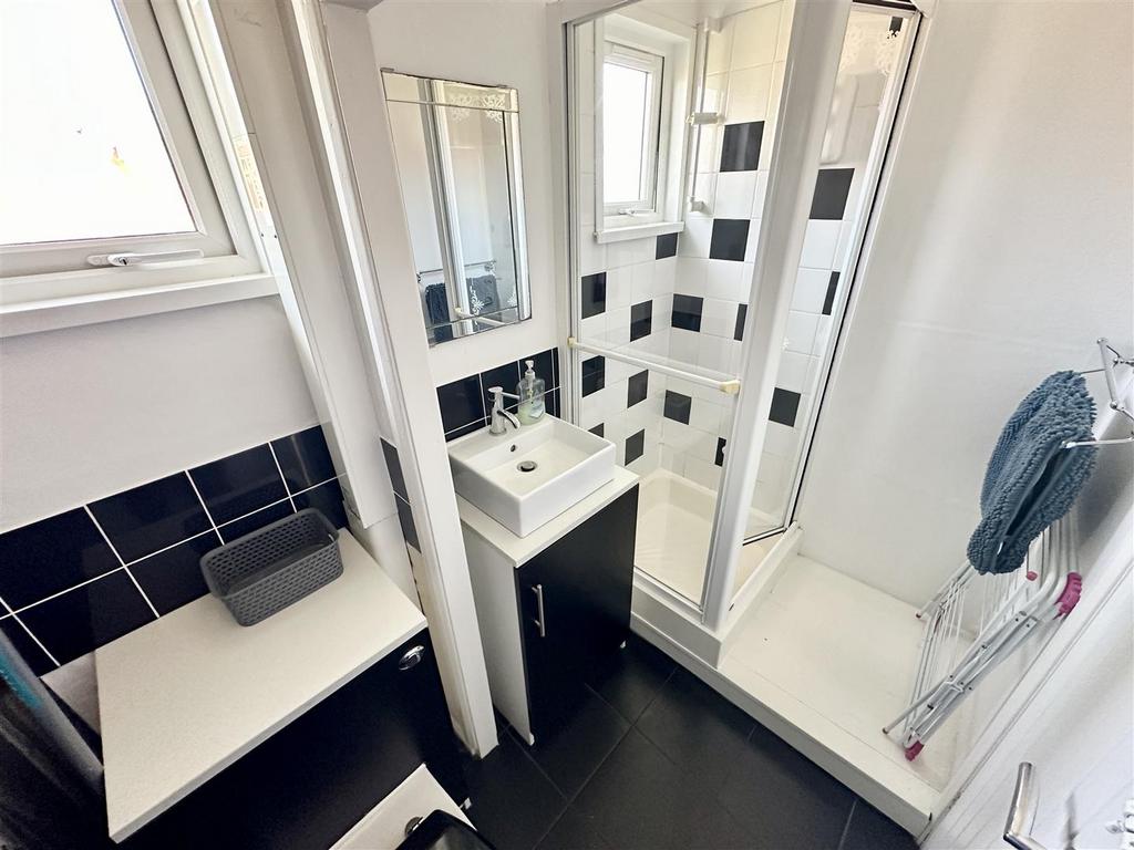 Shower room.JPEG