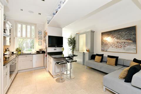 4 bedroom flat to rent, Elvaston Place, South Kensington, SW7