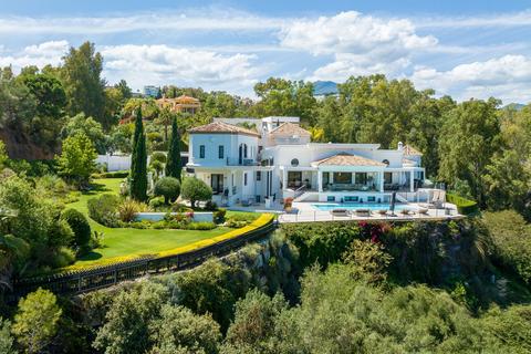 7 bedroom villa, La Quinta, Malaga, Spain