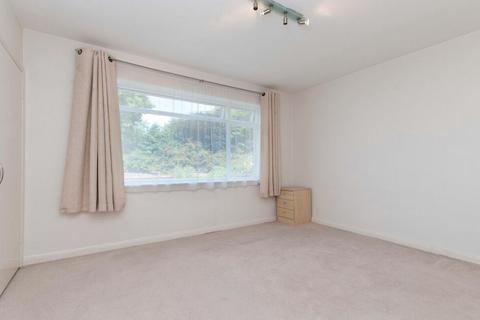 1 bedroom flat to rent, Foley Court, SW19