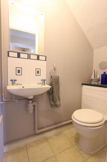 1 Catharine Close, Chafford Hundred, Grays, RM16 6QH