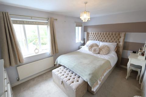 2 bedroom terraced house for sale, Hawkins Drive, Chafford Hundred