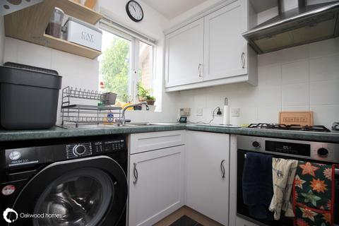 2 bedroom end of terrace house for sale, Gainsborough Avenue, Margate