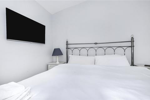 26 Shorediche Close, Ickenham, Uxbridge, UB10 8EB