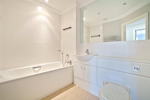1 Broomfield, Binfield, Bracknell, RG42 4AQ