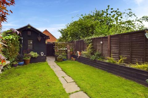 28 Armscroft Road, Gloucester, GL2 0SJ