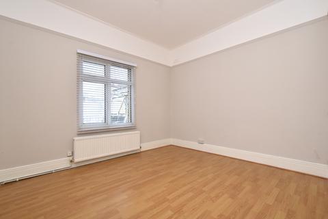 1 bedroom apartment to rent, Thurlow Park Road SE21