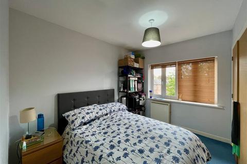 2 bedroom flat for sale, Northway, Newbury RG14