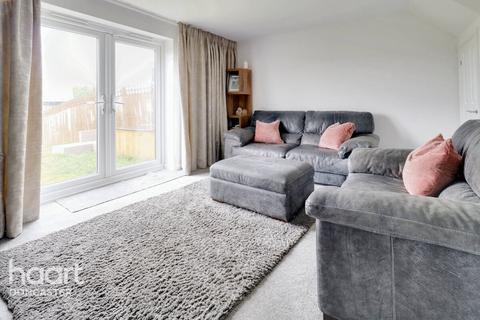 14 Creek Drive, Woodlands, Doncaster, DN6 7FP