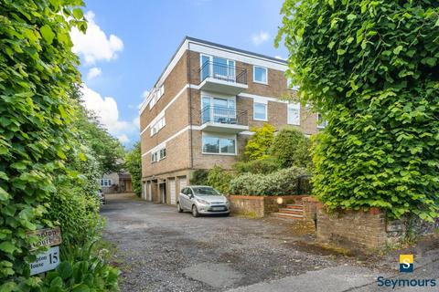 1 bedroom flat for sale, Upper Edgeborough Road, Surrey GU1