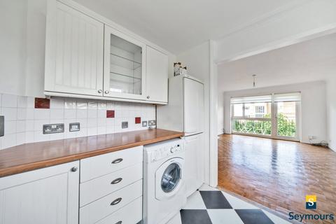 1 bedroom flat for sale, Upper Edgeborough Road, Surrey GU1