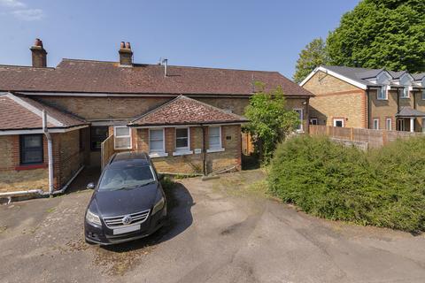 3 bedroom bungalow for sale, Gordon Court, Well Street, Loose, Maidstone, Kent, ME15 0QF