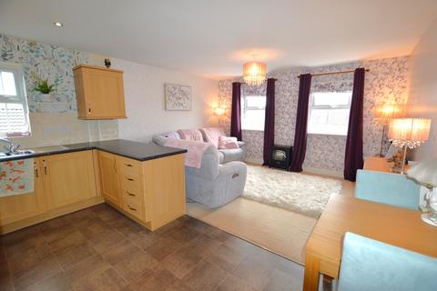 2 bedroom flat for sale, Sandown Drive, Bourne, PE10