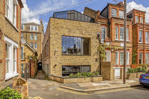 End of terrace house for sale, Ruvigny Gardens, Putney, London, SW15