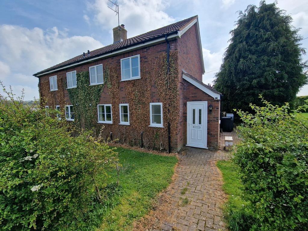 Crewkerne, TA18 3 bed semidetached house to rent £1,100 pcm (£254 pw)