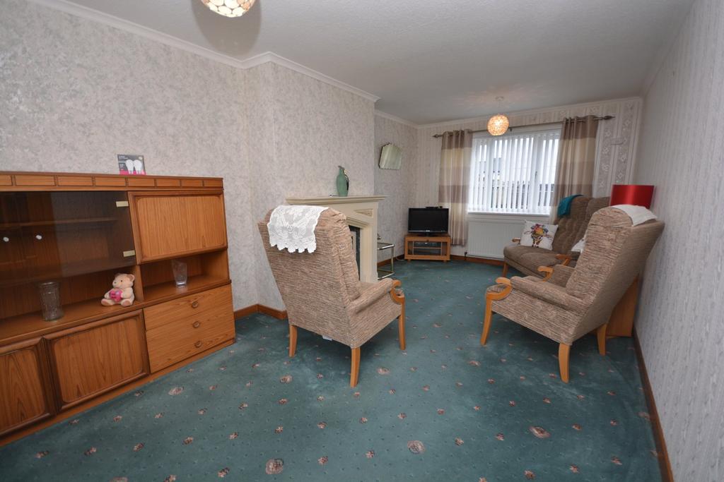 Millhill Avenue, Kilmaurs... 2 bed end of terrace house for sale £99,995