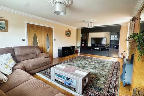 4 bedroom detached house for sale, North Street, Ebbw Vale NP23