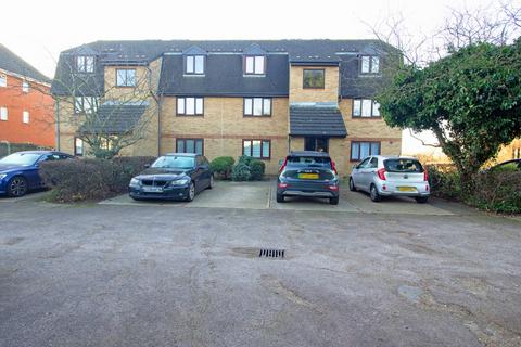 1 bedroom flat for sale, Blandford Close, Romford RM7