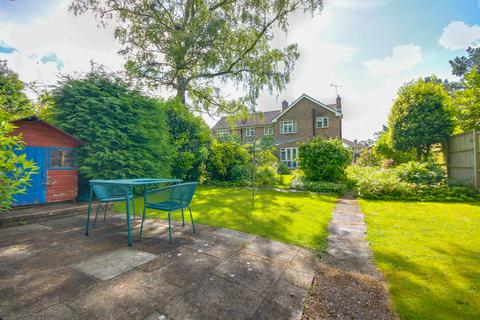 52 Pine Drive, Southampton, SO18 5RP