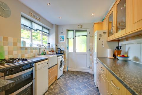 52 Pine Drive, Southampton, SO18 5RP