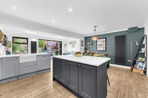 3 Austen Drive, Winwick, Warrington, WA2 8XE