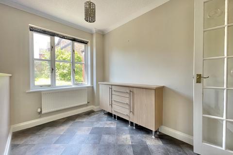 1 Fowler Close, Exminster, Exeter, EX6 8SX