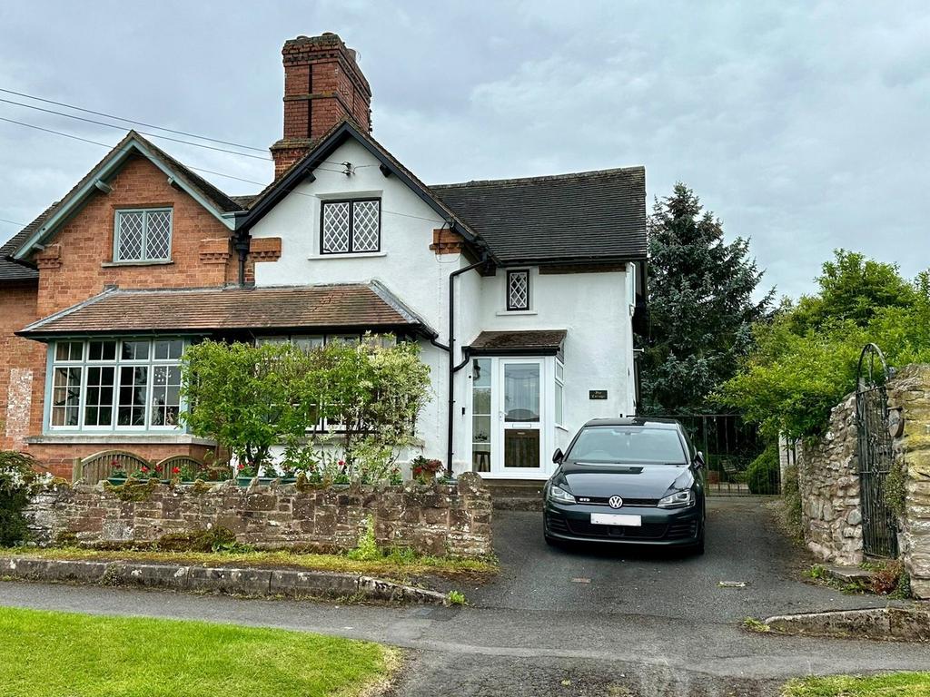 Eardisley, Hereford, HR3 3 bed cottage for sale £385,000