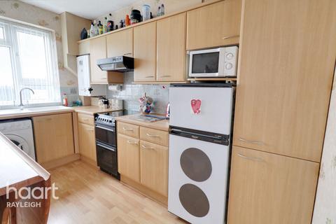 1 bedroom flat for sale, Bellhouse Road, Leigh-On-Sea