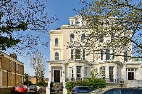 2 bedroom apartment to rent, Osborne Road, Windsor, Berkshire, SL4