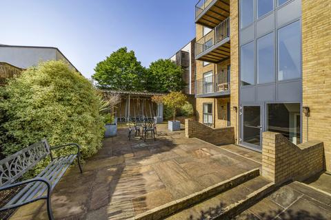 1 bedroom apartment for sale, Crickett House, Plassy Road, London