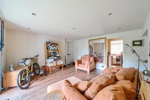 2 bedroom flat for sale, Richmond Hill,  Richmond, ,  TW10