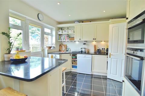6 Bearsfield, Bisley, Stroud, GL6 7DB