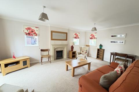 4 bedroom end of terrace house for sale, Marshfield SN14