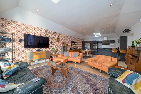 3 bedroom bungalow for sale, Shardeloes Road, Skegness PE25