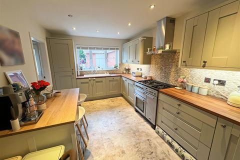 5 bedroom detached house for sale, Garner Close, Barwell, Leicester, LE9 8NG