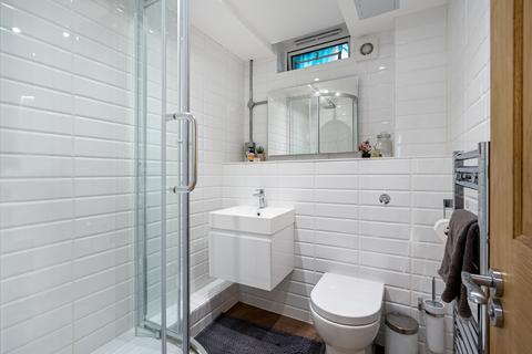 51 Lichfield Road, London, E3 5AL