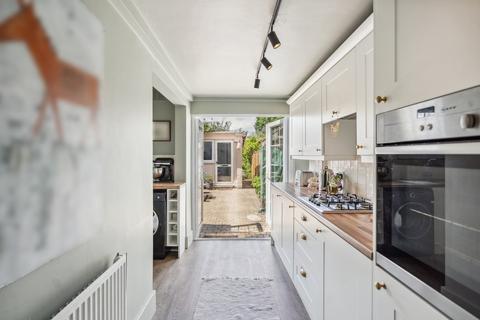 8, Woodland Cottages Beaconsfield Road, Farnham Common, Slough, SL2 3PY