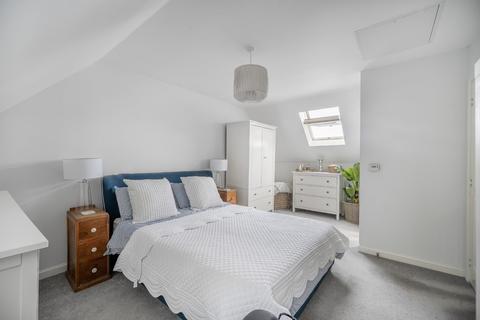 7 Knights Crescent, Winchester, SO22 5SA