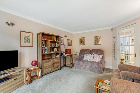 2 bedroom flat for sale, Warlbeck, Ilkley, West Yorkshire, LS29