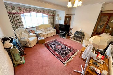 243 Chesford Road, Luton, LU2 8DS